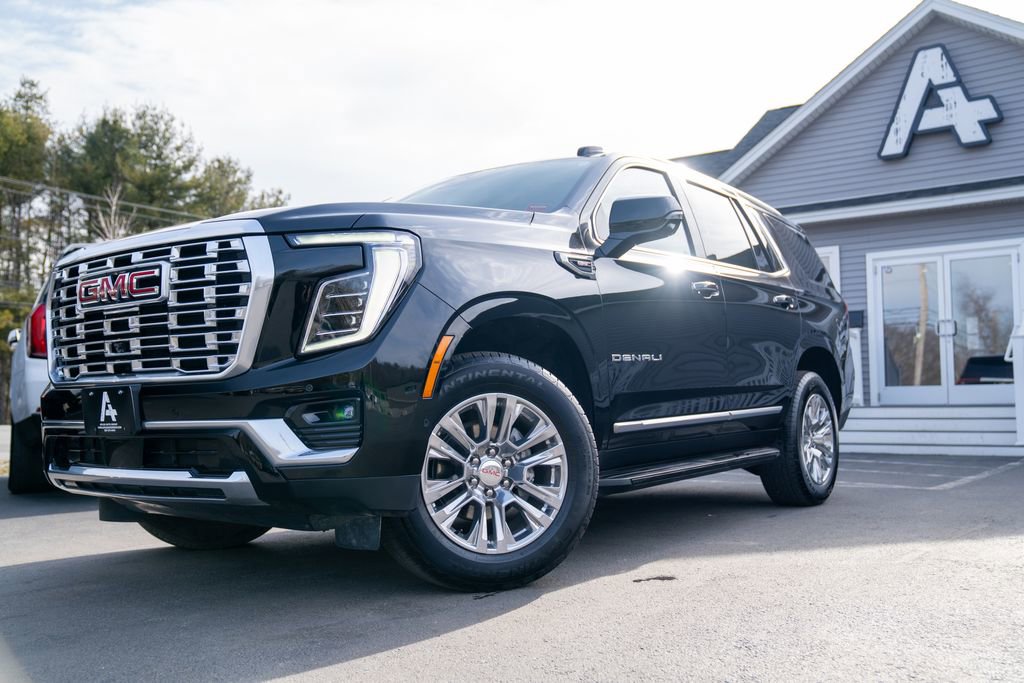Used 2025 GMC Yukon Denali image 1