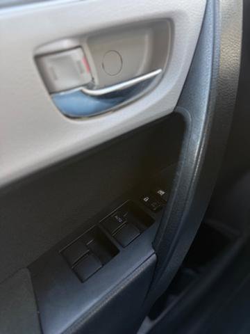 Used 2017 Toyota Corolla LE image 17