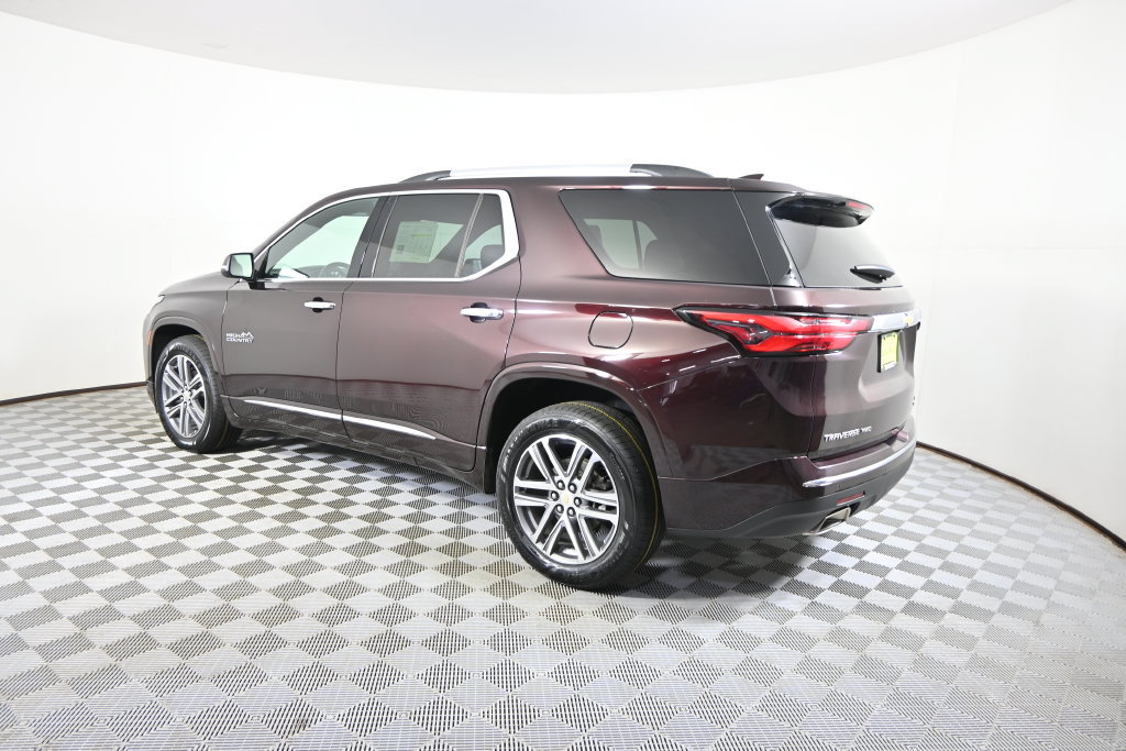 Used 2023 Chevrolet Traverse High Country w/ LPO, Floor Liner Package AWD/4WD image 4