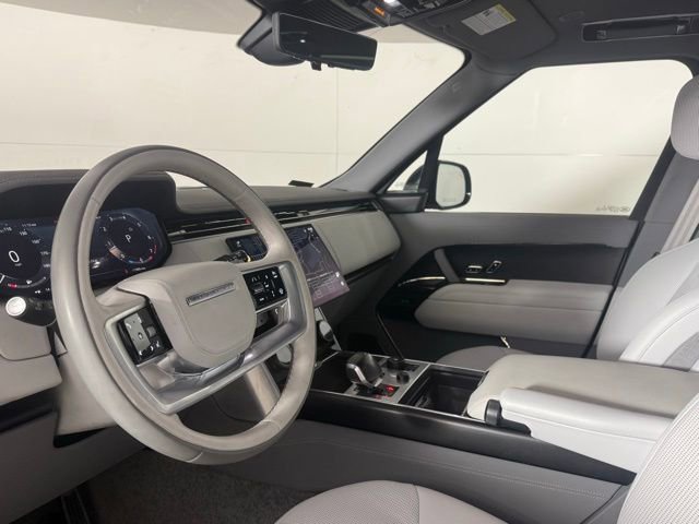 Used 2023 Land Rover Range Rover SV image 6