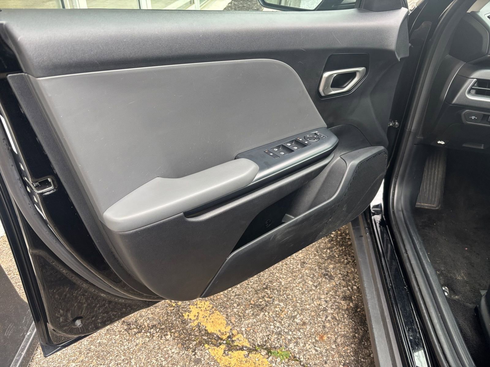 Used 2025 Kia K4 FWD image 18