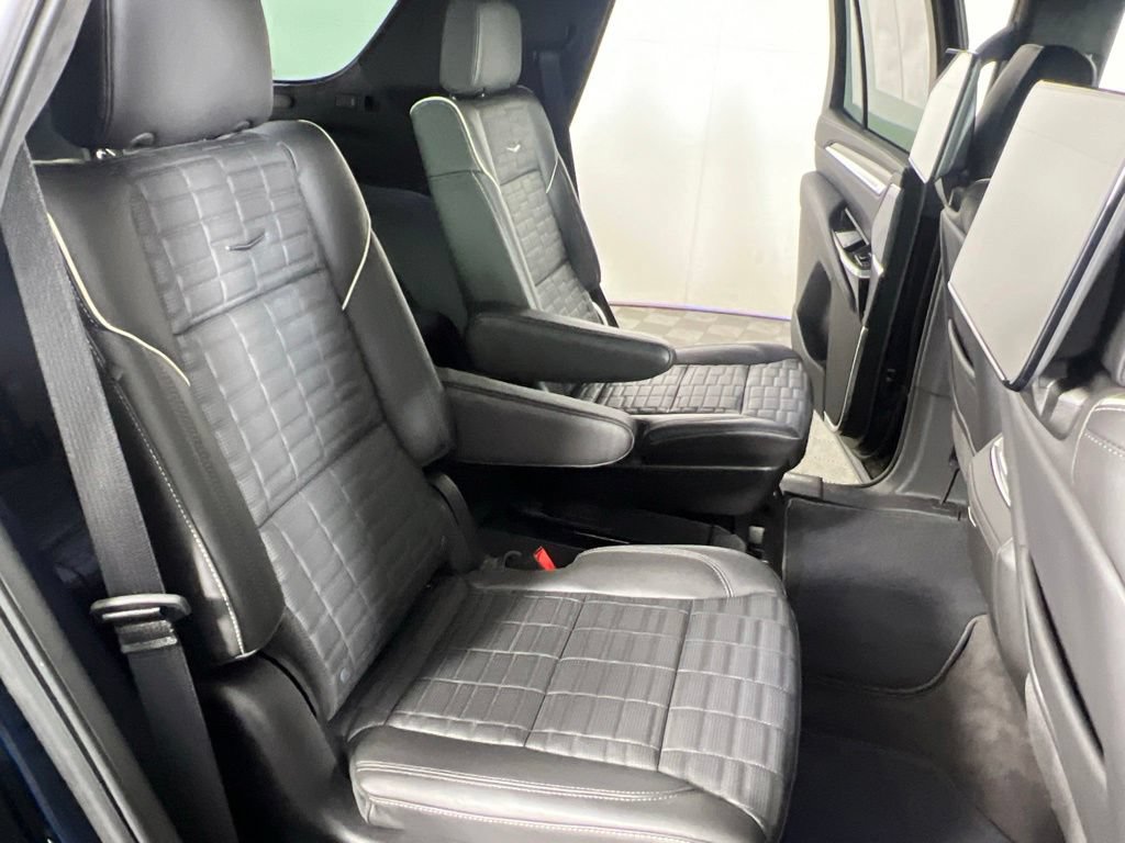 Used 2026 Cadillac Escalade V AWD/4WD image 13