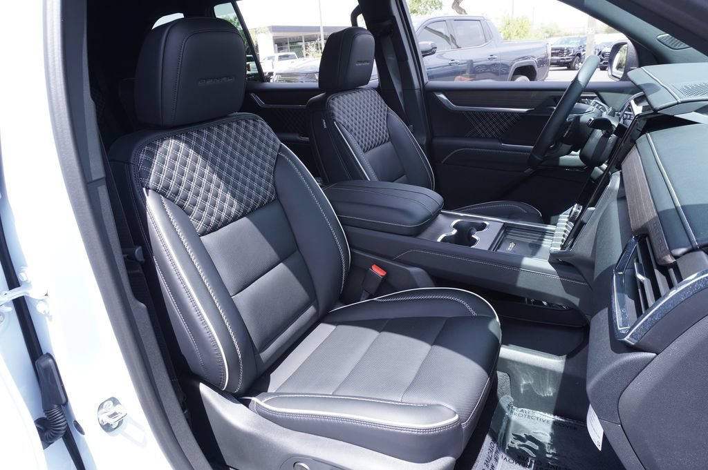 New 2026 GMC Acadia Denali w/ Super Cruise Package FWD image 13