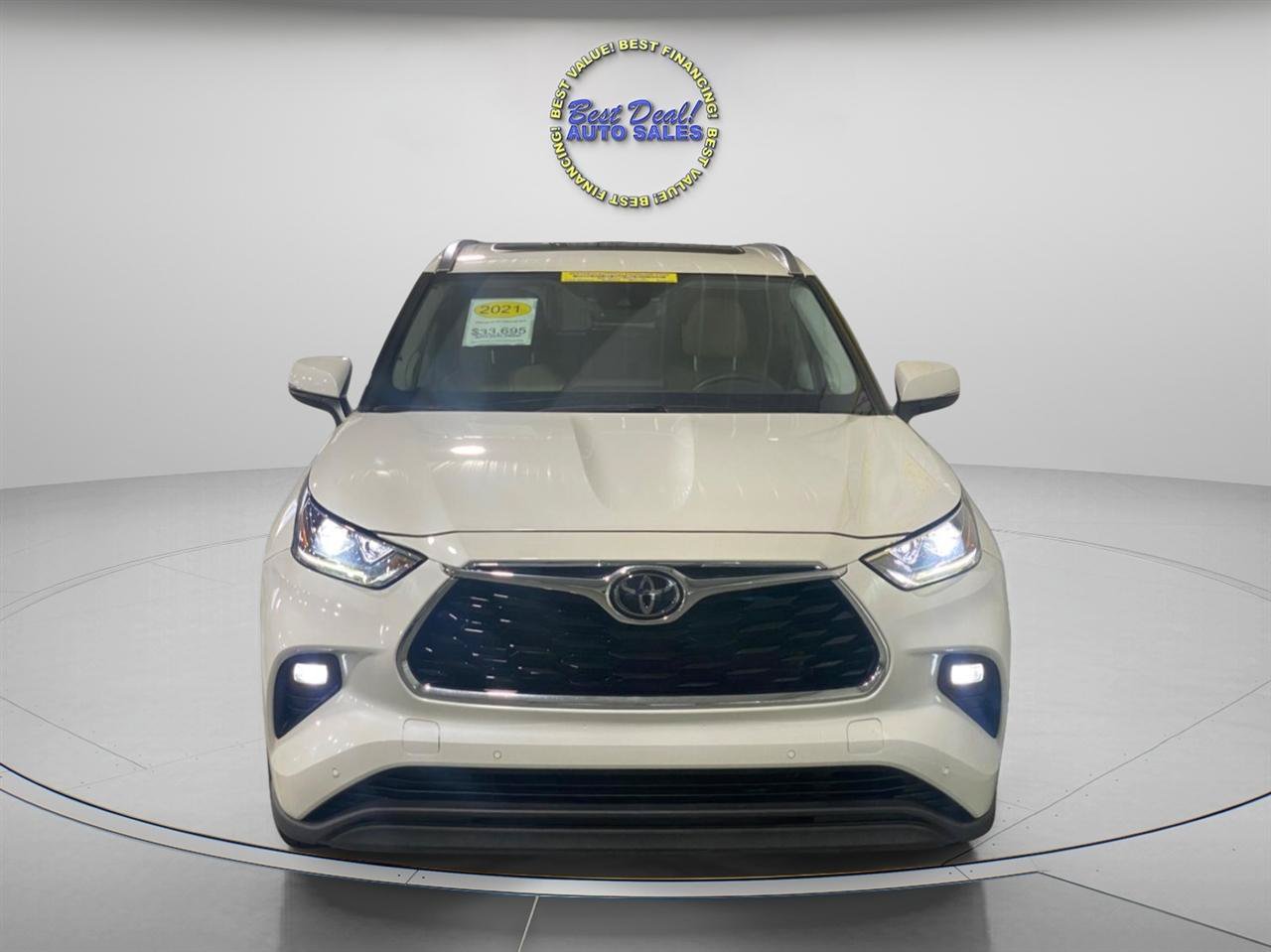 Used 2021 Toyota Highlander Limited AWD/4WD image 8