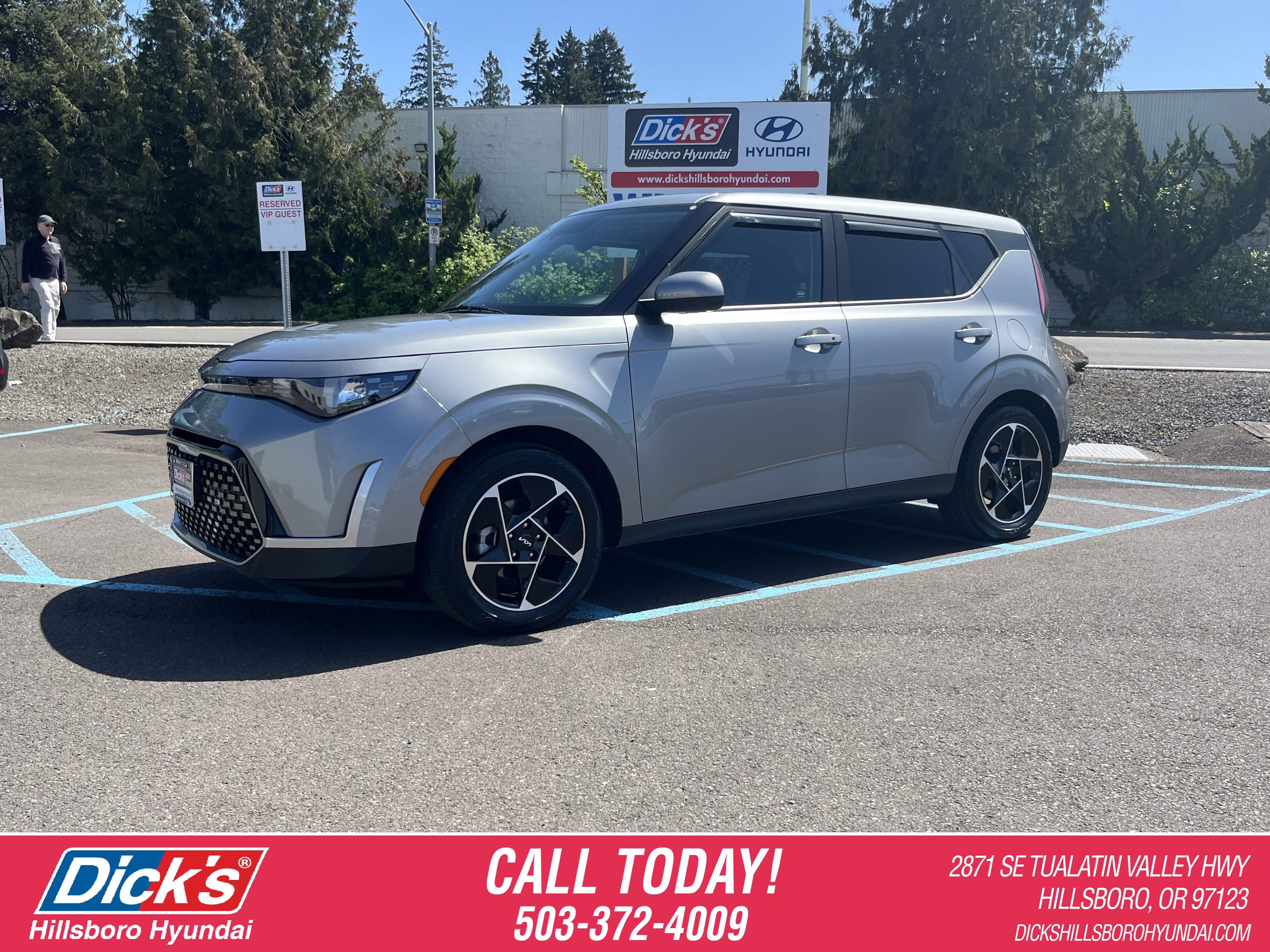 Used 2023 Kia Soul EX FWD image 1