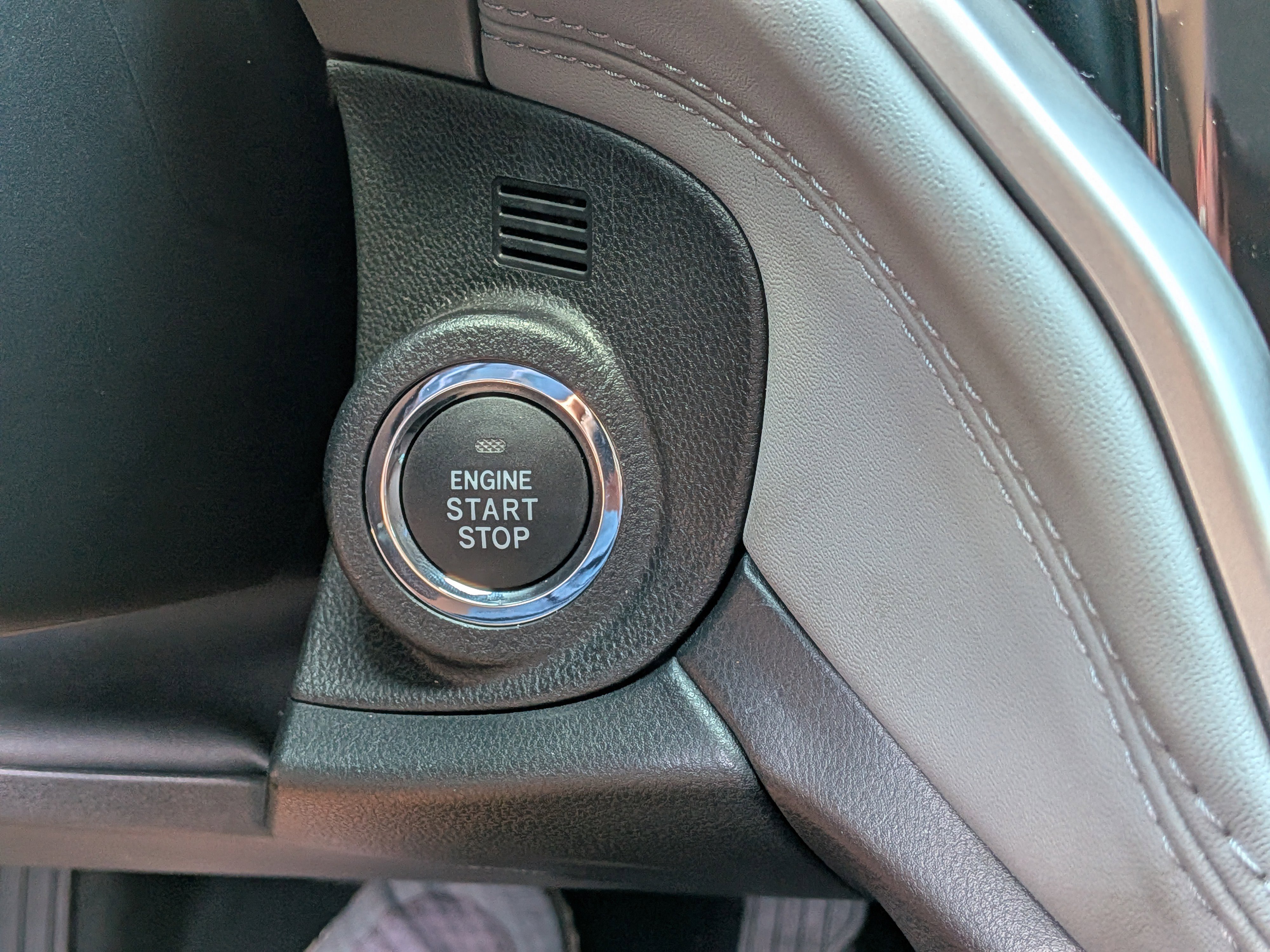 Used 2025 Subaru Outback Premium image 31