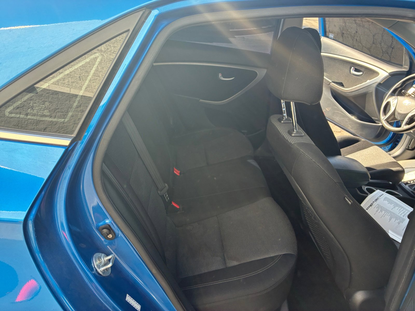 Used 2017 Hyundai Elantra GT image 25