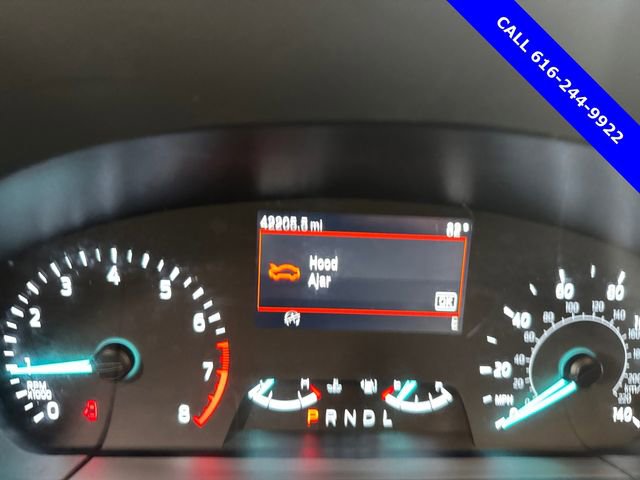 Used 2022 Ford Escape SE w/ Cold Weather Package image 4