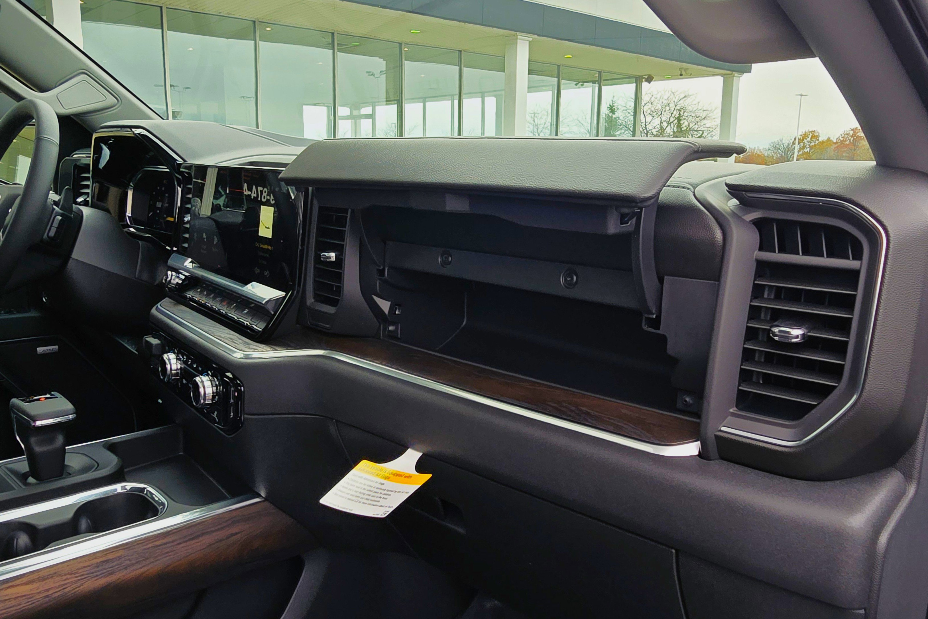 New 2026 GMC Sierra 1500 SLT w/ SLT Premium Plus Package image 31