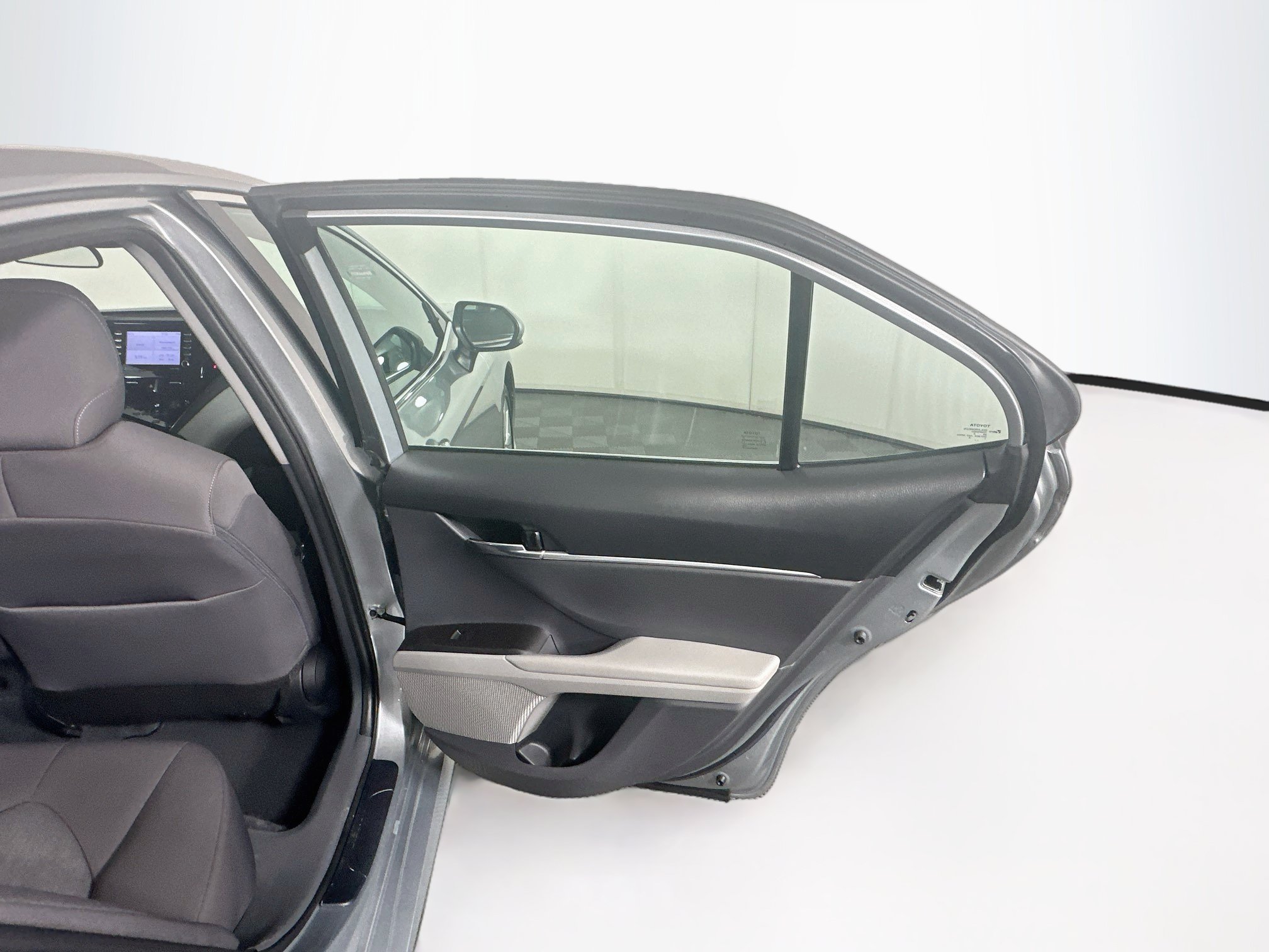 Used 2023 Toyota Camry LE FWD image 27
