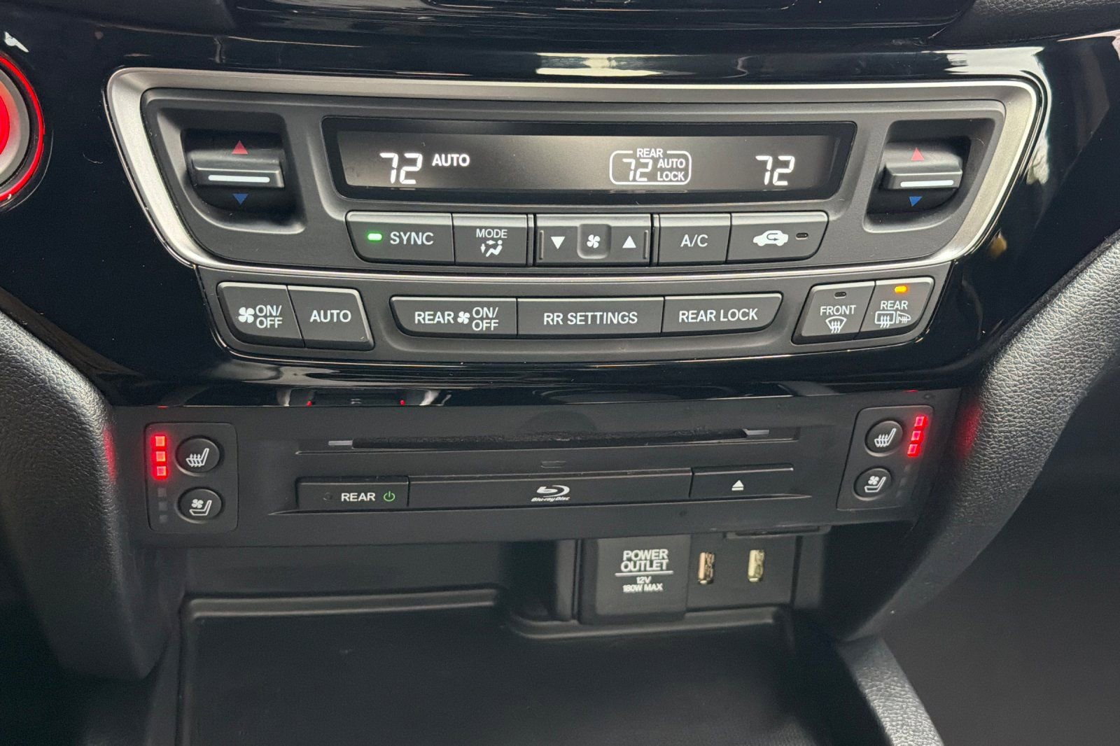 Used 2018 Honda Pilot Elite image 23