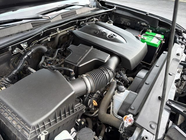 Used 2019 Toyota Tacoma SR w/ SR Convenience Package AWD/4WD image 35
