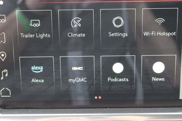 Used 2025 GMC Sierra 1500 Elevation image 19