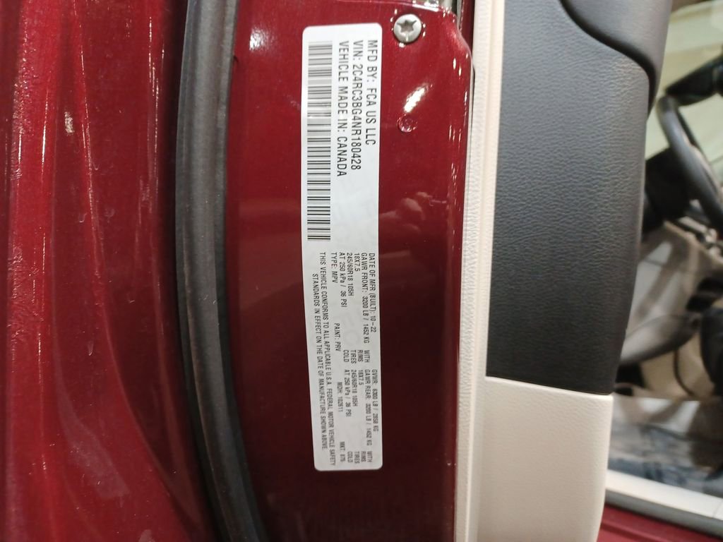 Used 2022 Chrysler Pacifica Touring-L image 26