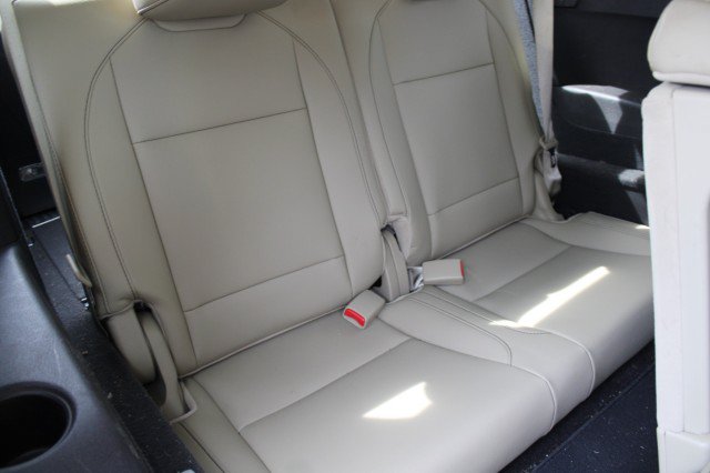 Used 2020 Acura MDX w/ Technology Package FWD image 16