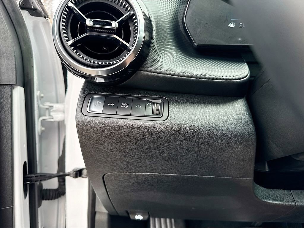 Used 2025 Chevrolet Equinox LT image 25