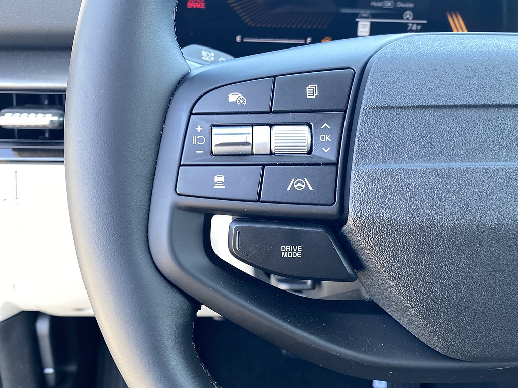 New 2026 Kia Sportage EX FWD image 13