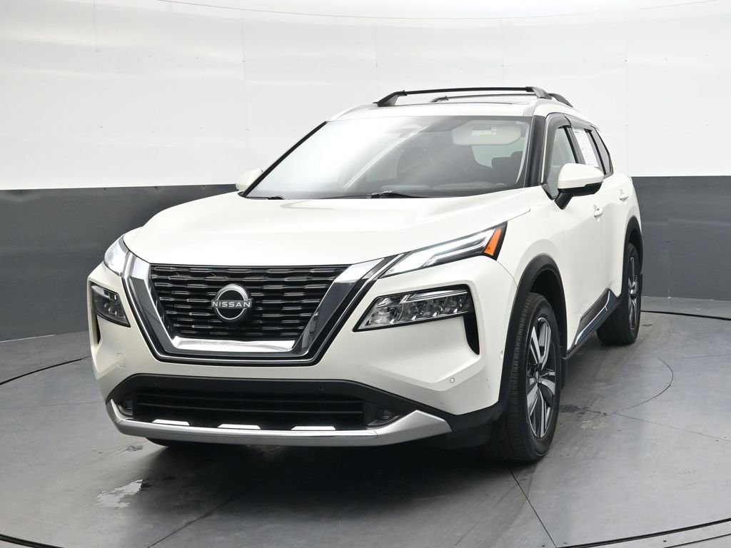 Used 2022 Nissan Rogue Platinum w/ Head-Up Display Package image 9