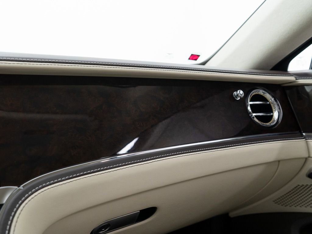 Used 2020 Bentley Flying Spur W12 AWD/4WD image 43