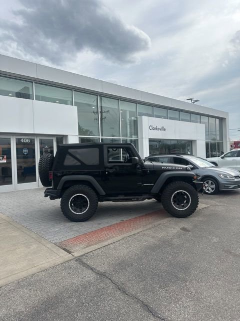 Used 2016 Jeep Wrangler Rubicon w/ Power Convenience Group image 5