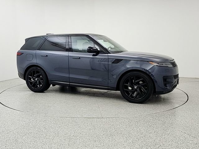New 2025 Land Rover Range Rover Sport SE AWD/4WD image 3