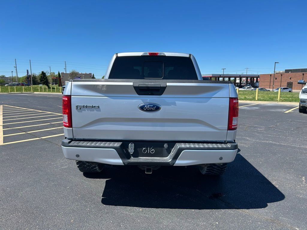 Used 2017 Ford F150 XL w/ Equipment Group 101A Mid image 10