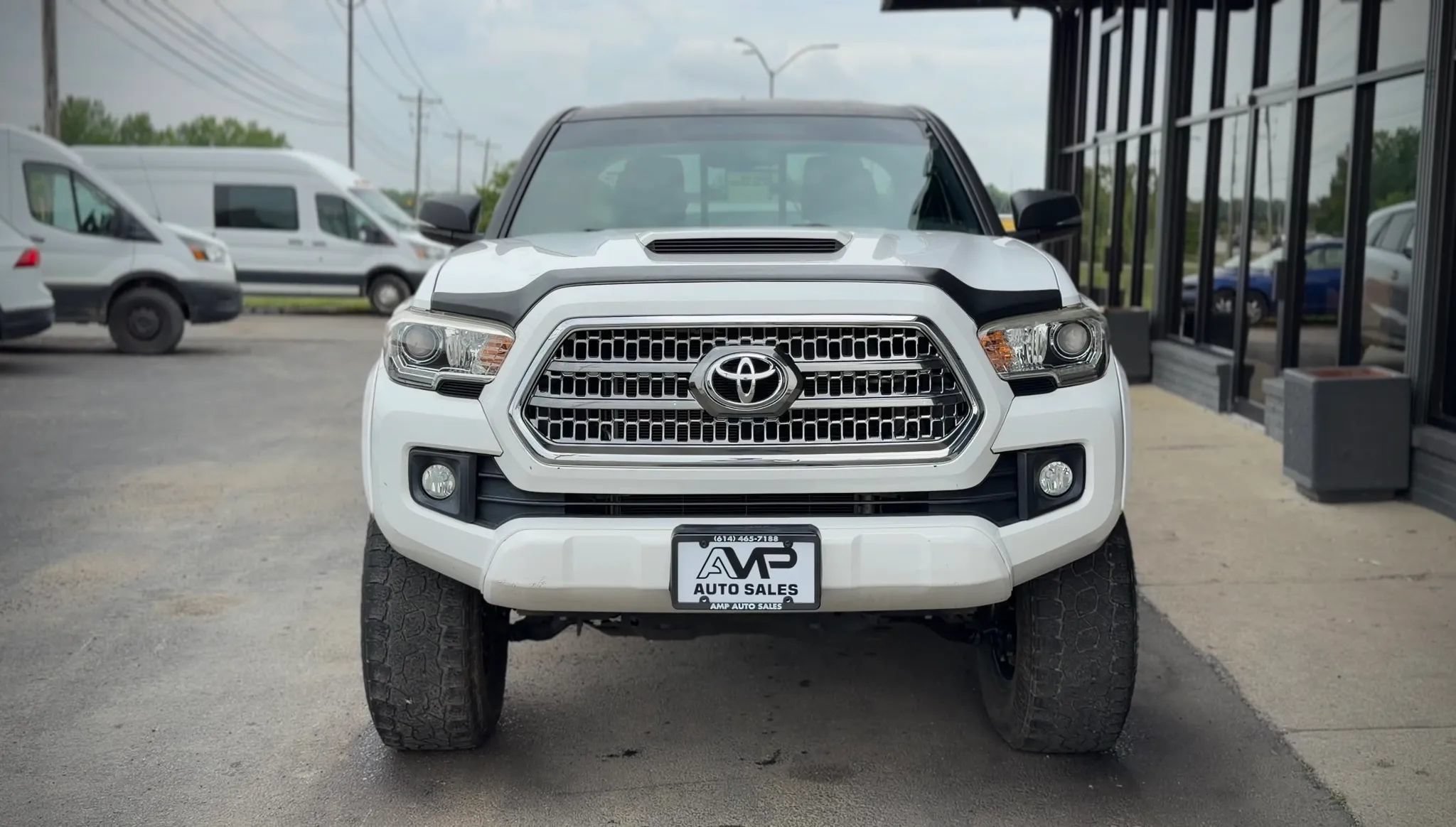 Used 2016 Toyota Tacoma TRD Sport w/ Towing Package AWD/4WD image 7