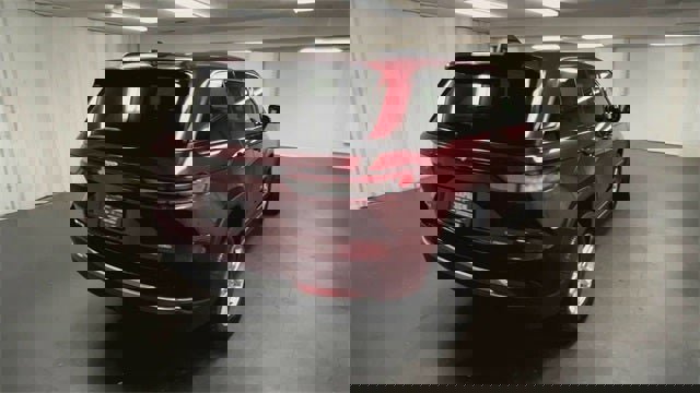 Used 2023 Jeep Grand Cherokee Laredo image 39