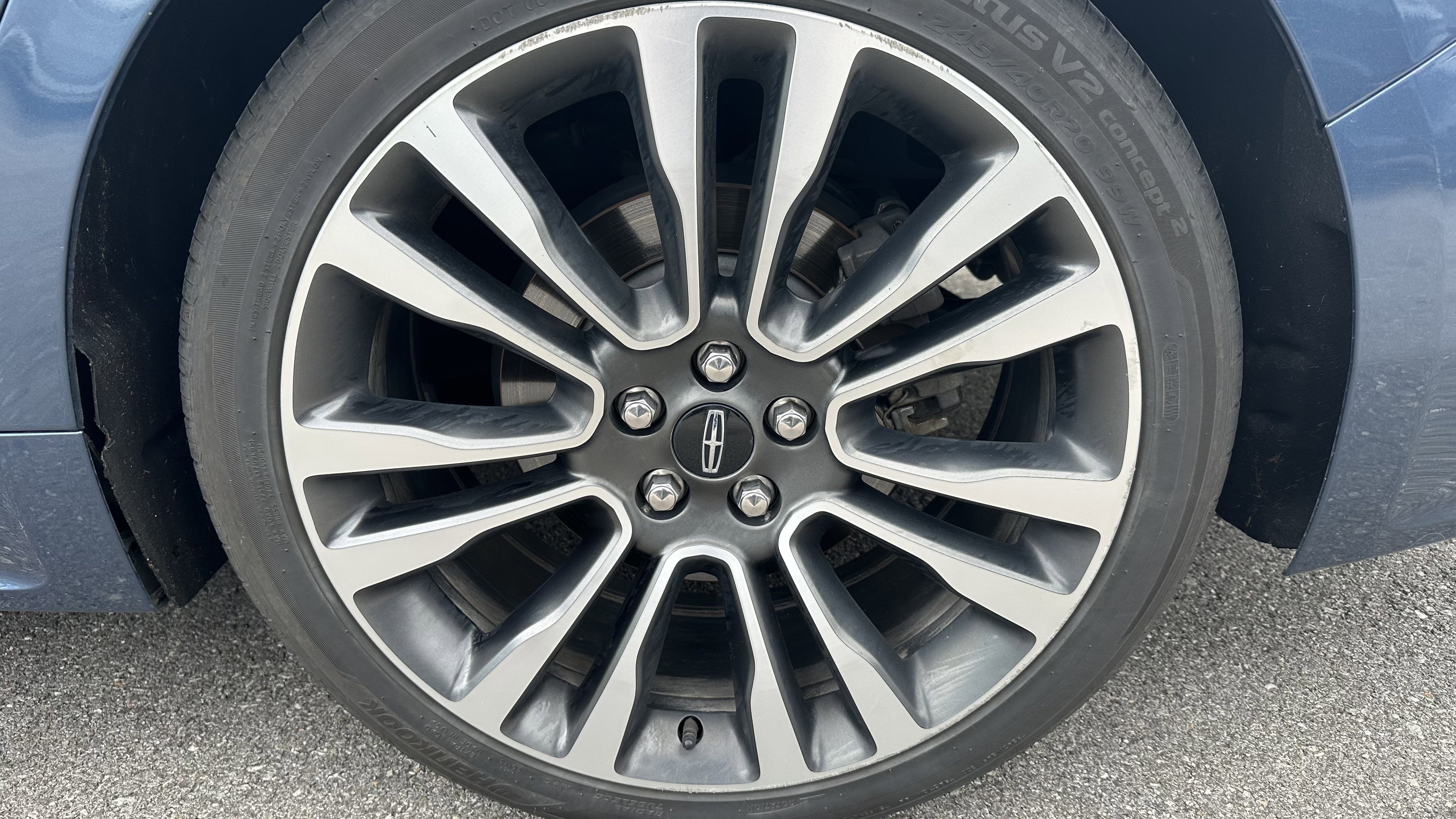 Used 2018 Lincoln Continental Reserve AWD/4WD image 13