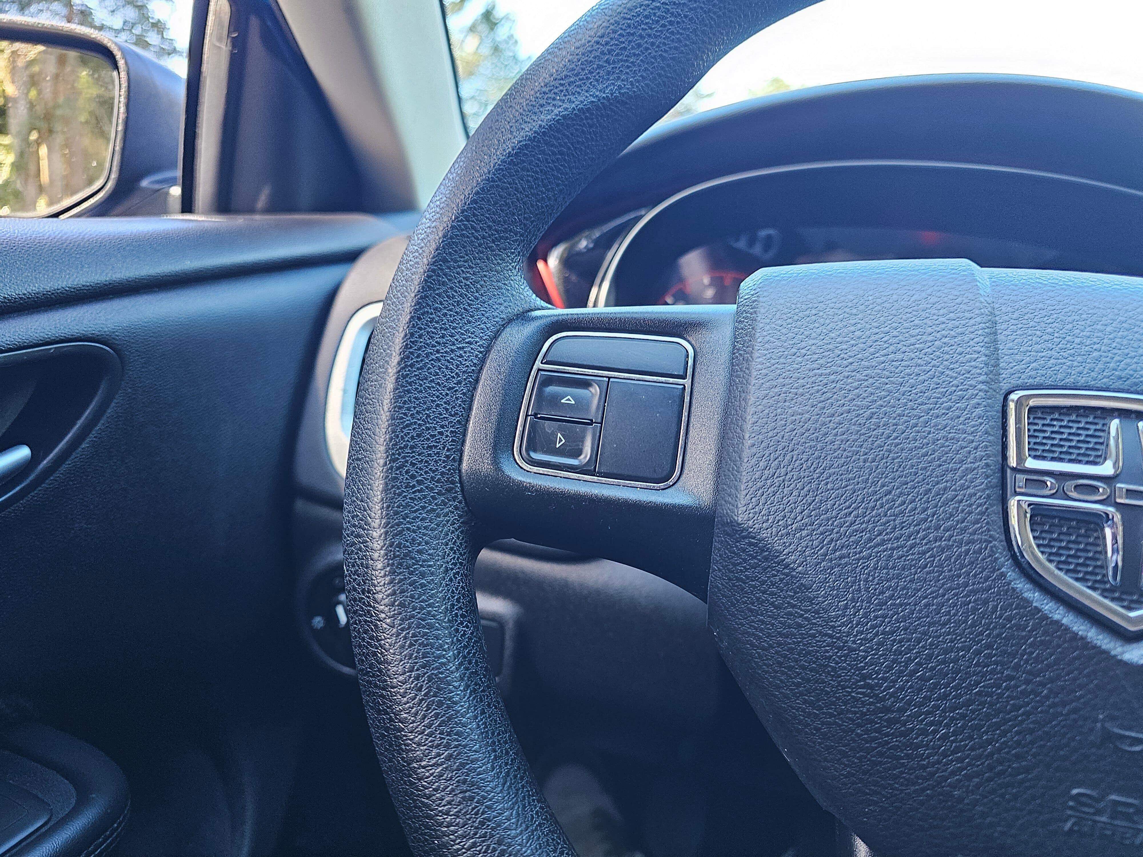 Used 2016 Dodge Dart SE image 29