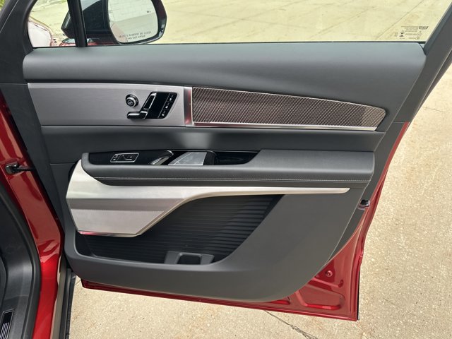 New 2026 Cadillac Vistiq Sport w/ LPO, Floor Liner Package image 36