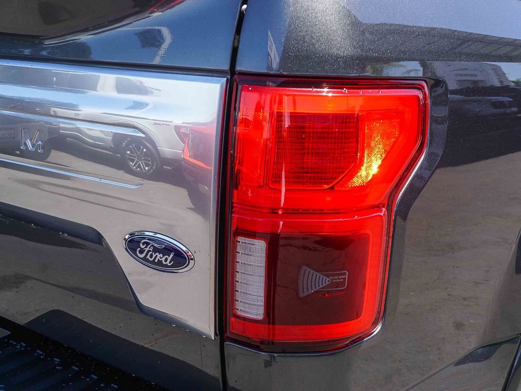 Used 2018 Ford F150 Platinum w/ Equipment Group 701A Luxury AWD/4WD image 8