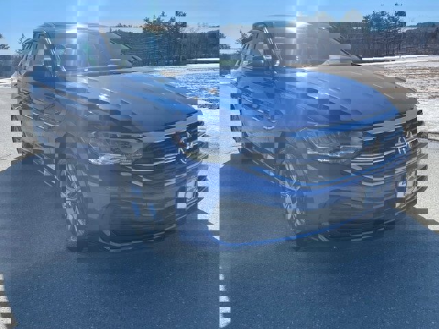 Used 2024 Volkswagen Jetta SE w/ Panoramic Sunroof Package image 6