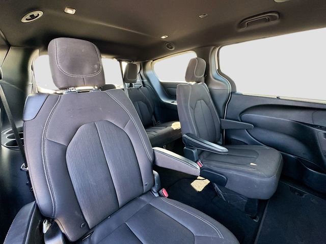 Used 2018 Chrysler Pacifica Touring Plus w/ S Appearance Package FWD image 27