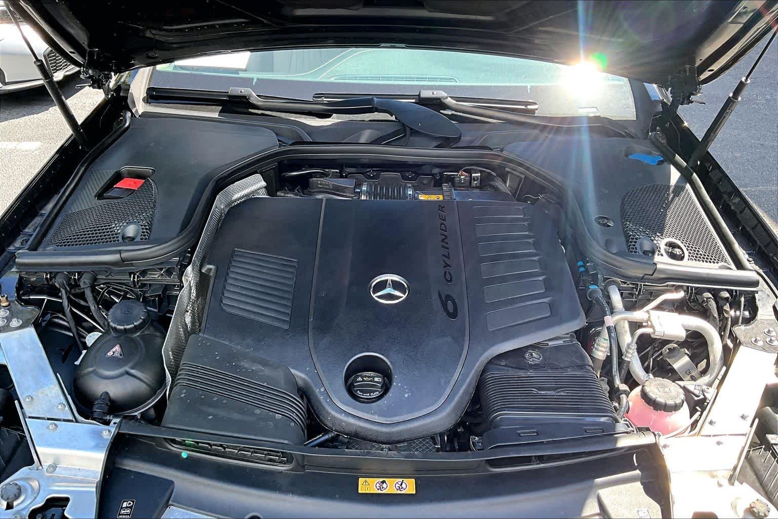 Used 2023 Mercedes-Benz E 450 4MATIC Cabriolet image 28