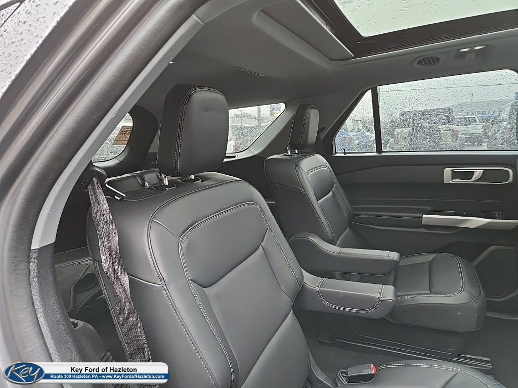 Used 2023 Ford Explorer XLT w/ Equipment Group 202A image 57