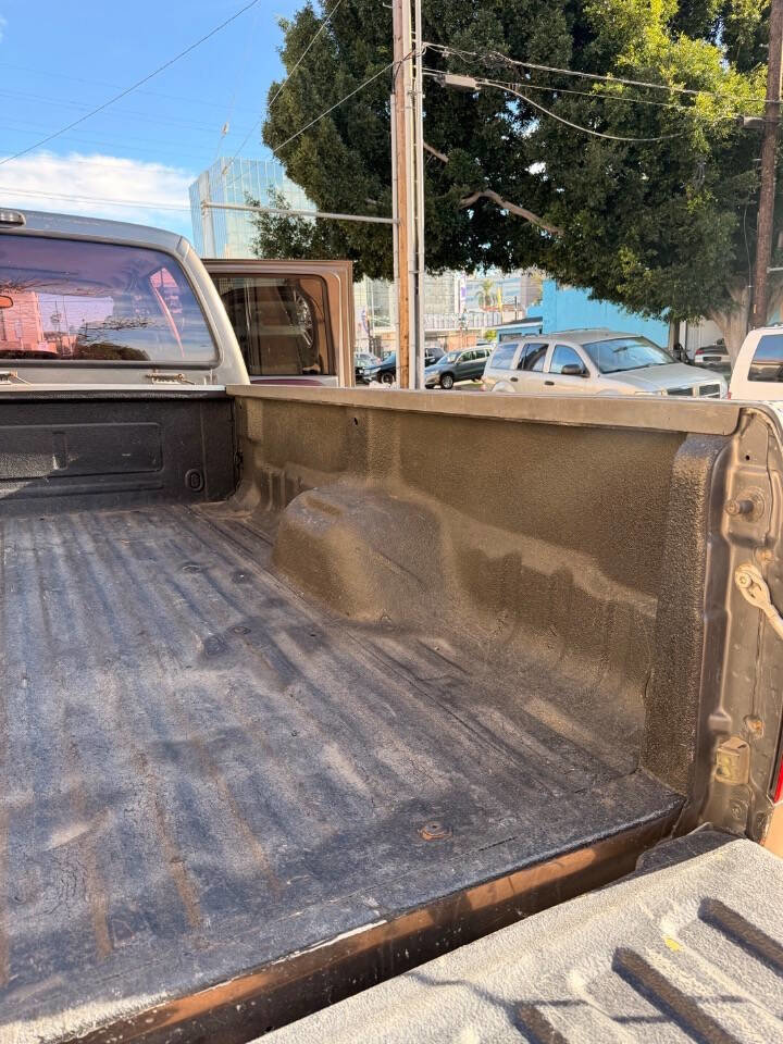 Used 2005 Ford F250 XLT image 23