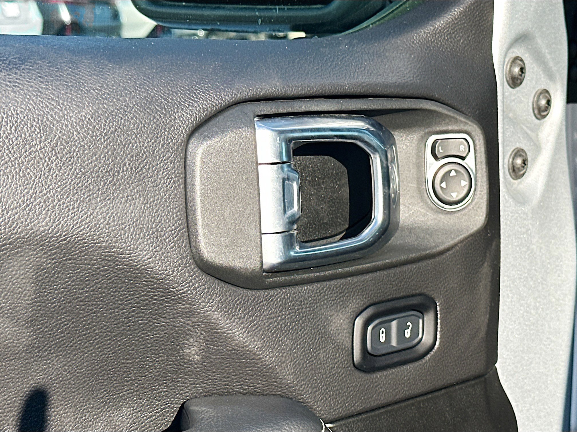 Used 2022 Jeep Wrangler Unlimited Sahara image 18