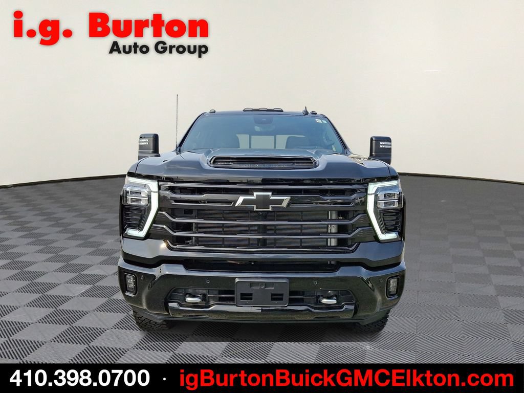 Certified 2026 Chevrolet Silverado 2500 High Country w/ High Country Premium Package AWD/4WD image 2
