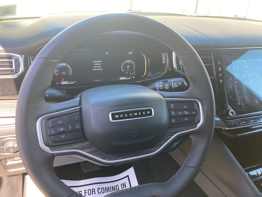 Used 2022 Jeep Wagoneer Series III AWD/4WD image 18