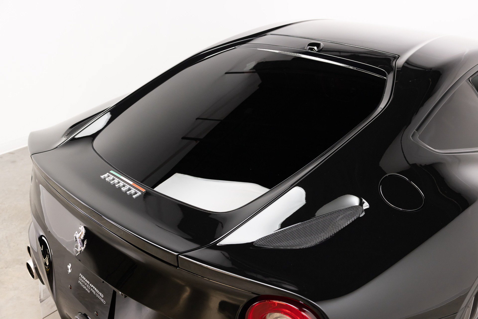 Certified 2014 Ferrari F12 Berlinetta RWD image 38