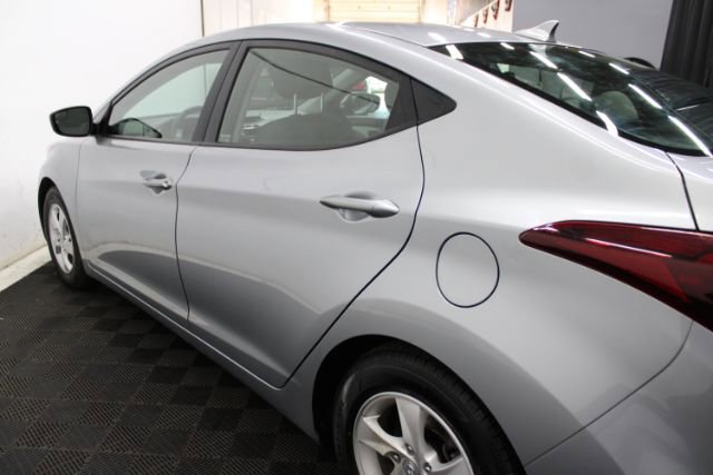 Used 2015 Hyundai Elantra SE FWD image 8