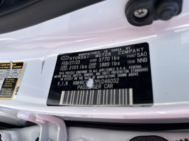 Used 2023 Hyundai Venue Limited image 29