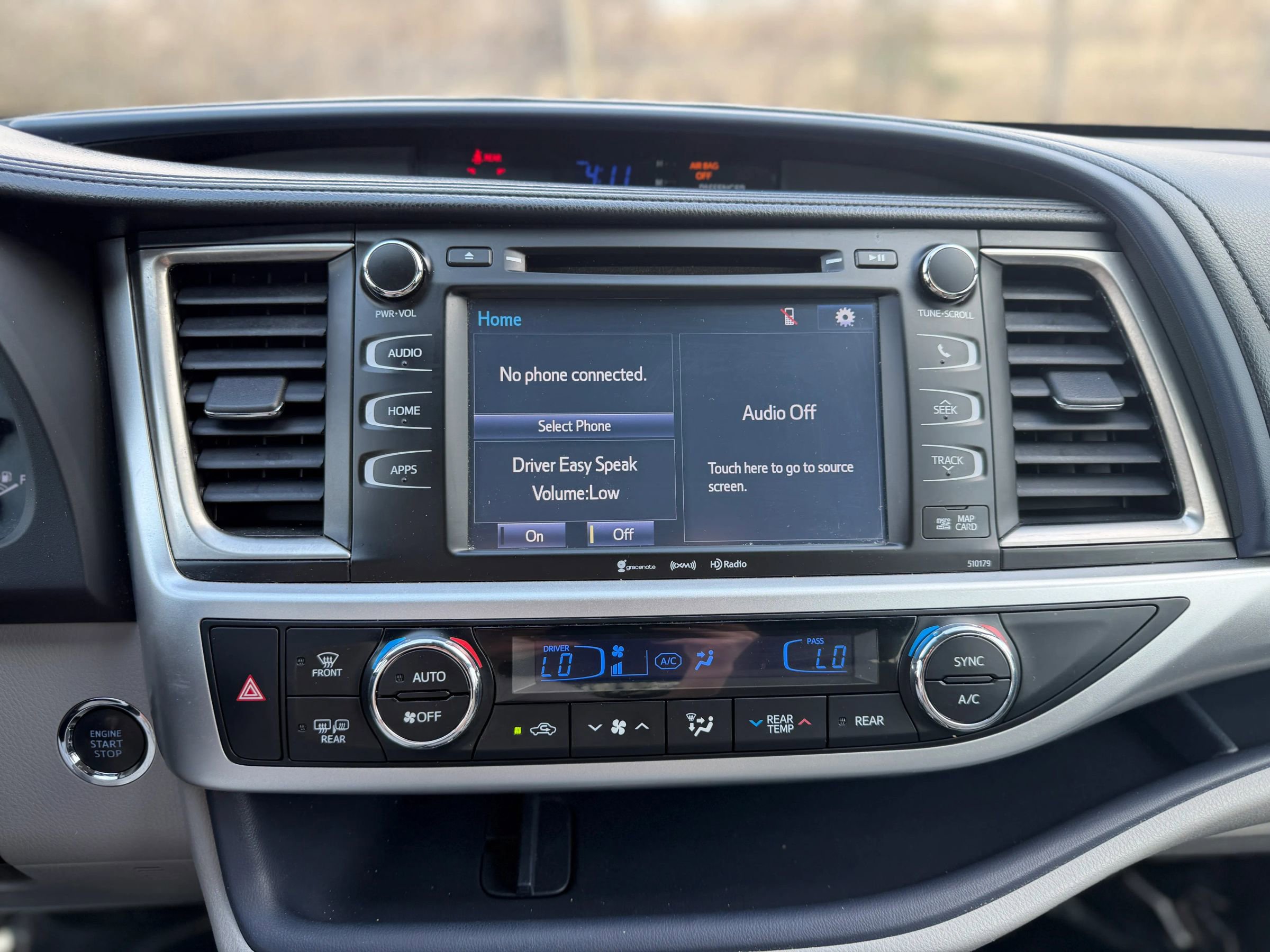 Used 2017 Toyota Highlander XLE image 26