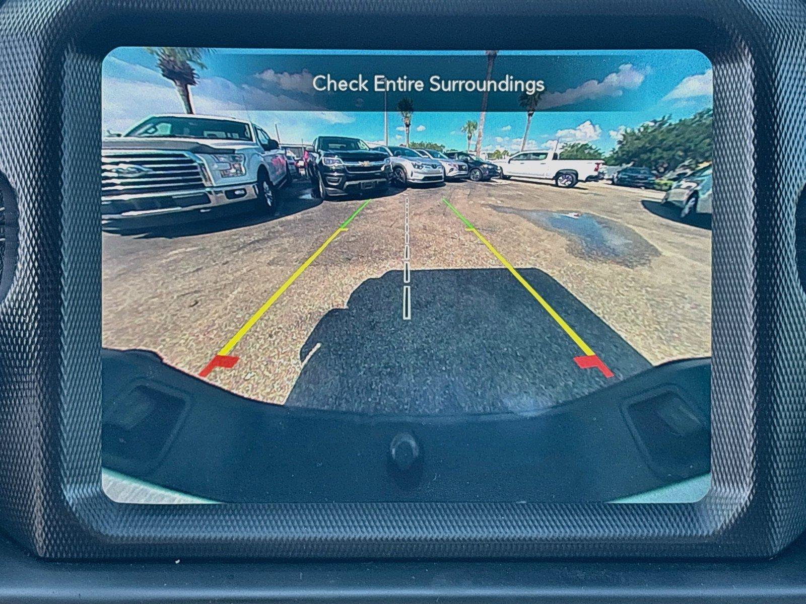 Used 2020 Jeep Gladiator Overland AWD/4WD image 14