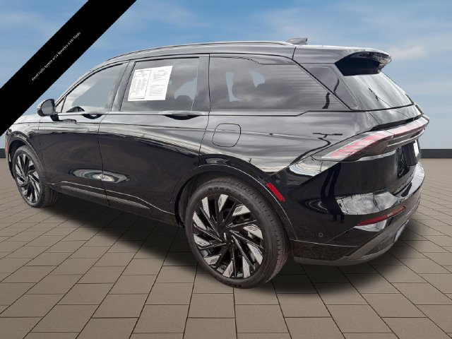 Certified 2024 Lincoln Nautilus Reserve w/ Equipment Group 202A AWD/4WD image 4
