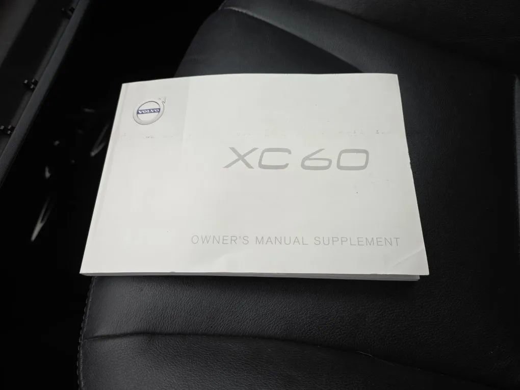 Used 2017 Volvo XC60 T5 Inscription image 33