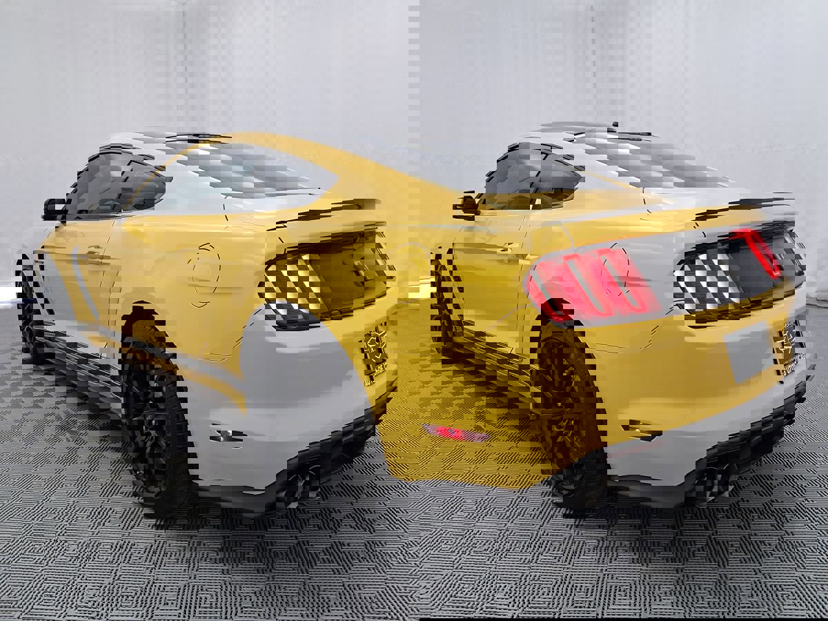 Used 2016 Ford Mustang Shelby GT350 w/ Technology Package image 4