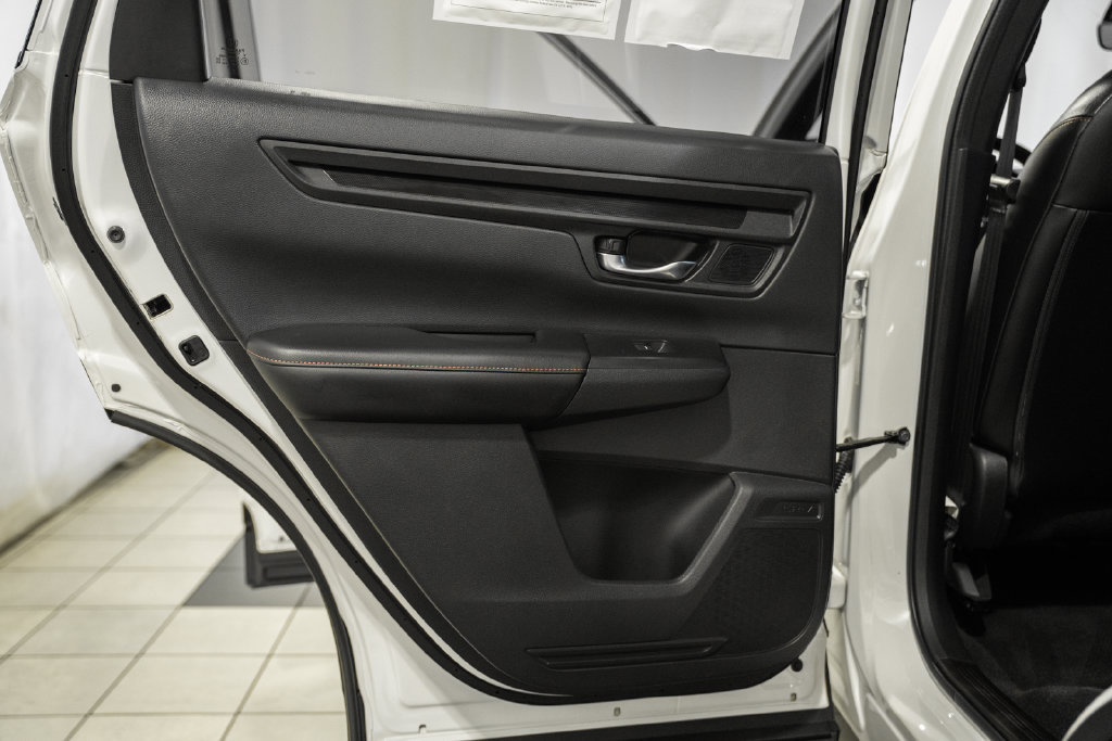 Used 2025 Honda CR-V Sport-L image 30