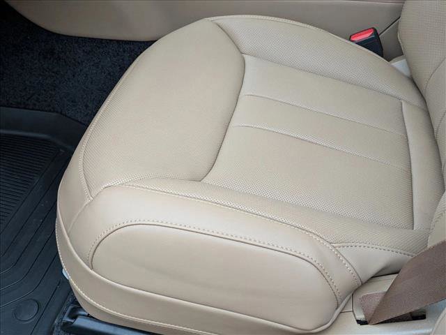 New 2026 Land Rover Range Rover SE image 4